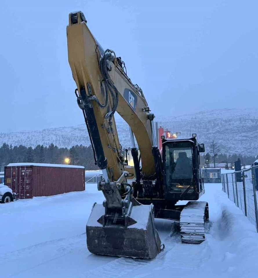 CAT 324 D L - Pelle sur chenille: photos 5 CAT 324 D L - Pelle sur chenille: photos 5