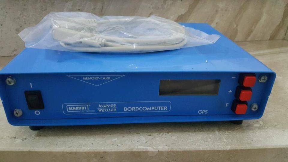 GPS Datenerfassungscomputer für Schmidt Salzstreuer Winterdienst - Système de navigation pour Véhicule de voirie/ Spécial: photos 1 GPS Datenerfassungscomputer für Schmidt Salzstreuer Winterdienst - Système de navigation pour Véhicule de voirie/ Spécial: photos 1