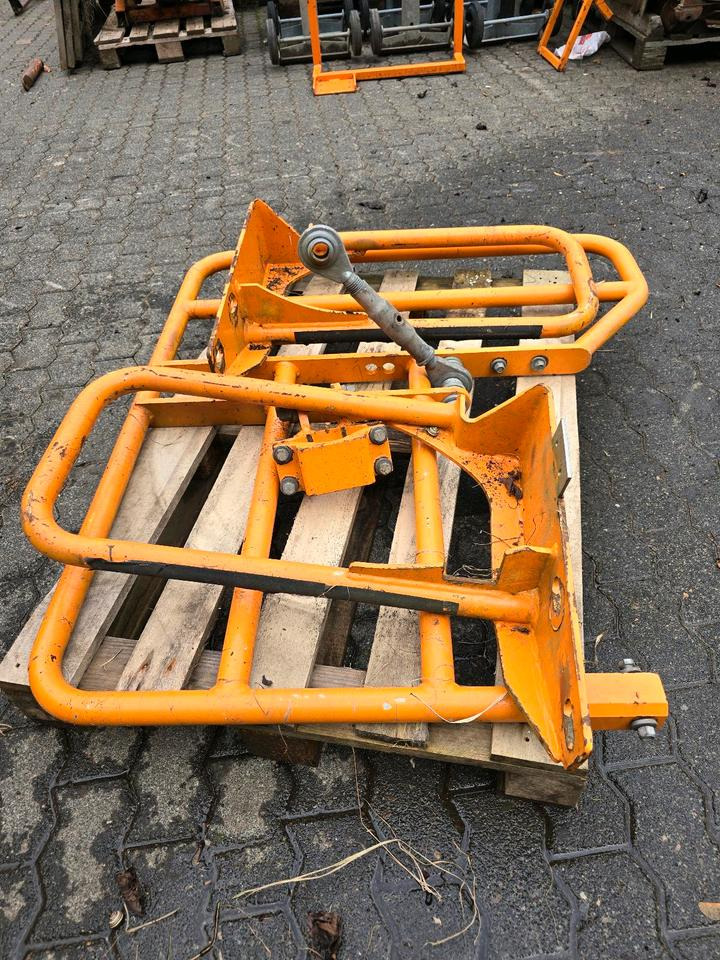 Mulag Seitenanfahrschutz Lampenbügel für Unimog U 300 400 500 UGE UGN 405/12 405/10 Böschungsmäher Böschungsmulcher MHU 800 ME 700 Stoßstange Lampenschutzbügel - Engin de déneigement: photos 4 Mulag Seitenanfahrschutz Lampenbügel für Unimog U 300 400 500 UGE UGN 405/12 405/10 Böschungsmäher Böschungsmulcher MHU 800 ME 700 Stoßstange Lampenschutzbügel - Engin de déneigement: photos 4