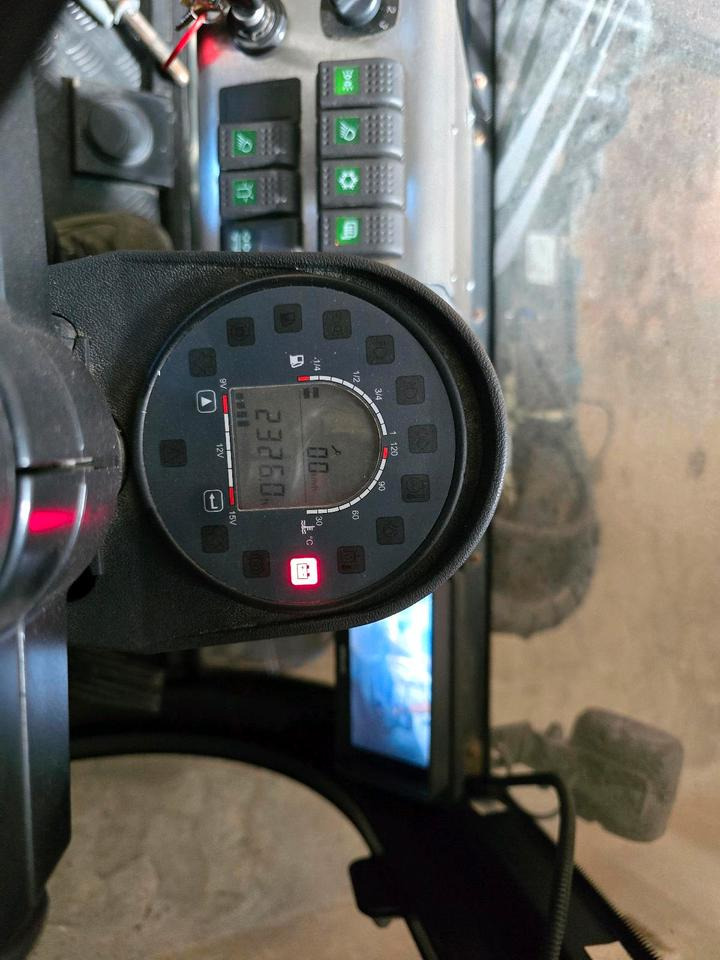 Balayeuse de voirie Nilfisk City Ranger 3500 Kehrmaschine Straßenkehrmaschine mit Schmidt Bediendisplay Hako Kehreinheit: photos 8