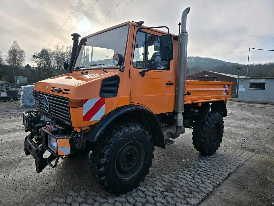 Unimog U1400 bj. 1990 424 427/10 Mercedes-Benz 1400 1600 1200 1000 - Camion benne, Véhicule de voirie/ Spécial: photos 1 Unimog U1400 bj. 1990 424 427/10 Mercedes-Benz 1400 1600 1200 1000 - Camion benne, Véhicule de voirie/ Spécial: photos 1