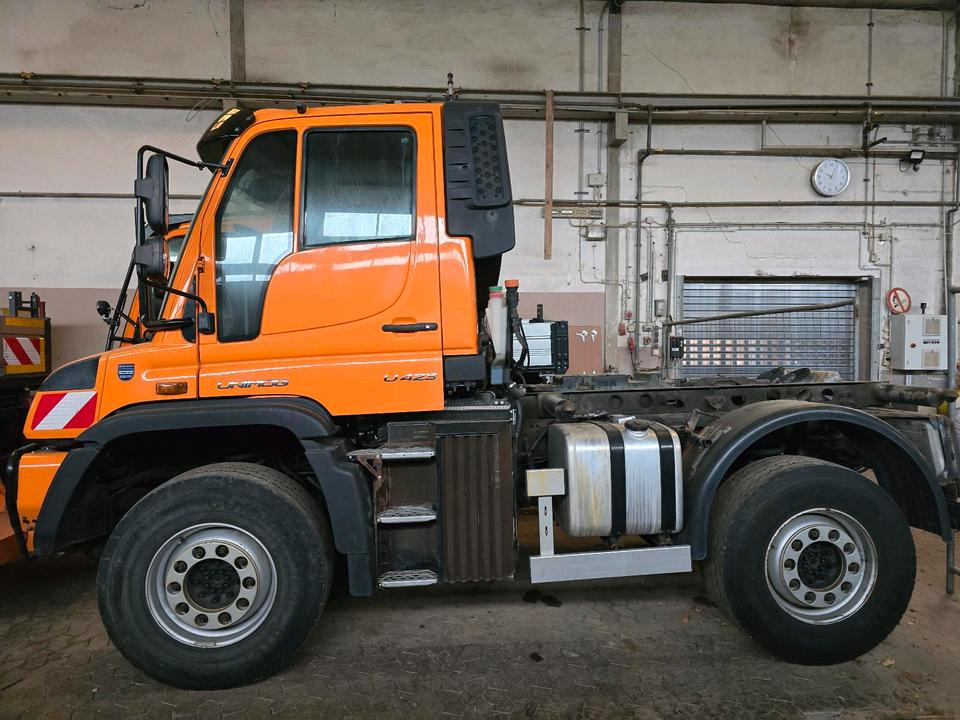 Unimog U423 EAS NKS-Z-UGE-43 Mercedes-Benz 405/10 405/12 UGE Mercedes-Benz U 318 323 327 423 427 429 430 EasyDrive Variopilot - Châssis cabine, Véhicule de voirie/ Spécial: photos 4 Unimog U423 EAS NKS-Z-UGE-43 Mercedes-Benz 405/10 405/12 UGE Mercedes-Benz U 318 323 327 423 427 429 430 EasyDrive Variopilot - Châssis cabine, Véhicule de voirie/ Spécial: photos 4
