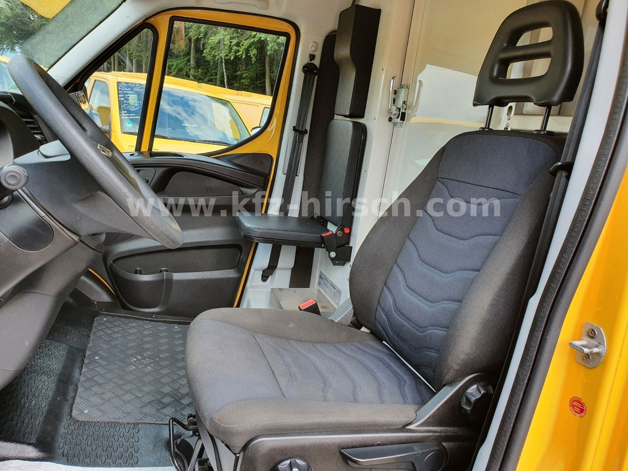 Fourgon grand volume Iveco Daily Luft*Hi-Matic*35S12*Krone*Maxi*1.Hd: photos 12 Fourgon grand volume Iveco Daily Luft*Hi-Matic*35S12*Krone*Maxi*1.Hd: photos 12