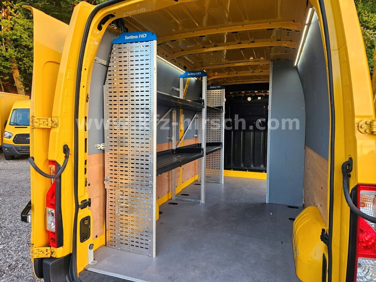Renault Master EURO 6, Sortimo 1.Hd Klima Kamera MAXI - Fourgon utilitaire: photos 5 Renault Master EURO 6, Sortimo 1.Hd Klima Kamera MAXI - Fourgon utilitaire: photos 5
