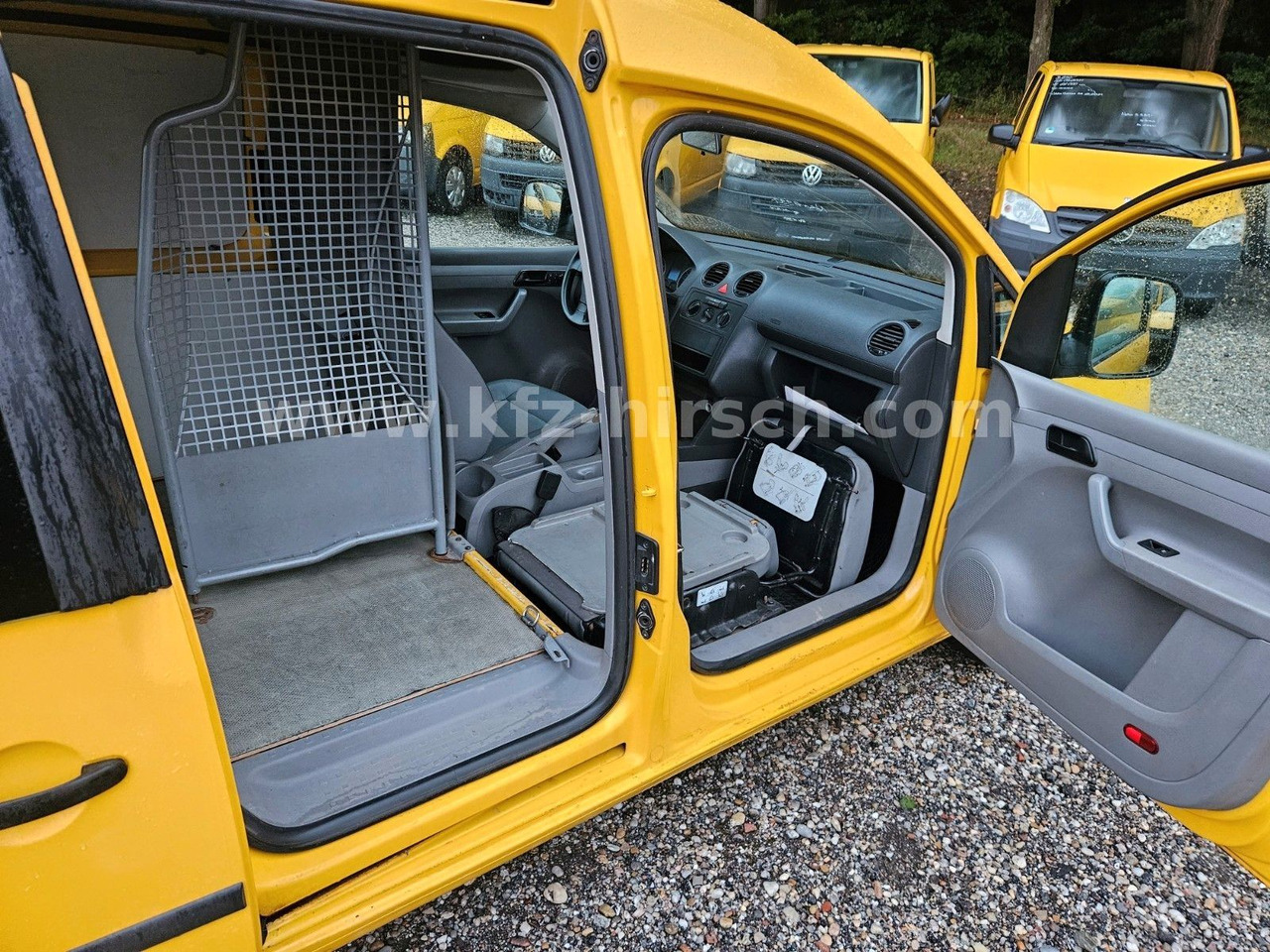 Volkswagen Caddy 2.0 SDI*1.Hand*2-Sitzer*2xSchiebetüre - Transport de personnes: photos 4 Volkswagen Caddy 2.0 SDI*1.Hand*2-Sitzer*2xSchiebetüre - Transport de personnes: photos 4