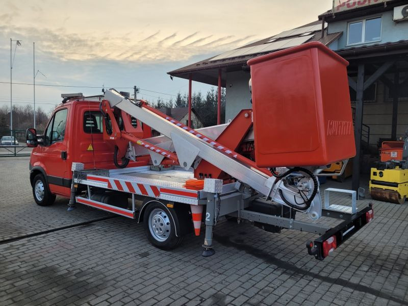 Iveco Daily 35S11 podnośnik koszowy 17 m Multitel MX170 boom lift bucket truck - Camion avec nacelle: photos 3 Iveco Daily 35S11 podnośnik koszowy 17 m Multitel MX170 boom lift bucket truck - Camion avec nacelle: photos 3