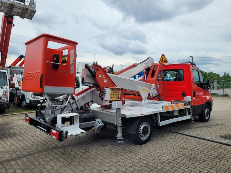 Iveco Daily 35S11 podnośnik koszowy 20 m Multitel MX200 bucket truck boom lift - Camion avec nacelle: photos 4 Iveco Daily 35S11 podnośnik koszowy 20 m Multitel MX200 bucket truck boom lift - Camion avec nacelle: photos 4