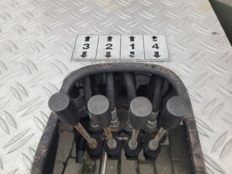 Camion avec nacelle Renault Maxity podnośnik koszowy 22 m Multitel MT222AZ: photos 11 Camion avec nacelle Renault Maxity podnośnik koszowy 22 m Multitel MT222AZ: photos 11