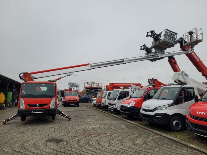 Camion avec nacelle Renault Maxity podnośnik koszowy 22 m Multitel MT222AZ: photos 7 Camion avec nacelle Renault Maxity podnośnik koszowy 22 m Multitel MT222AZ: photos 7