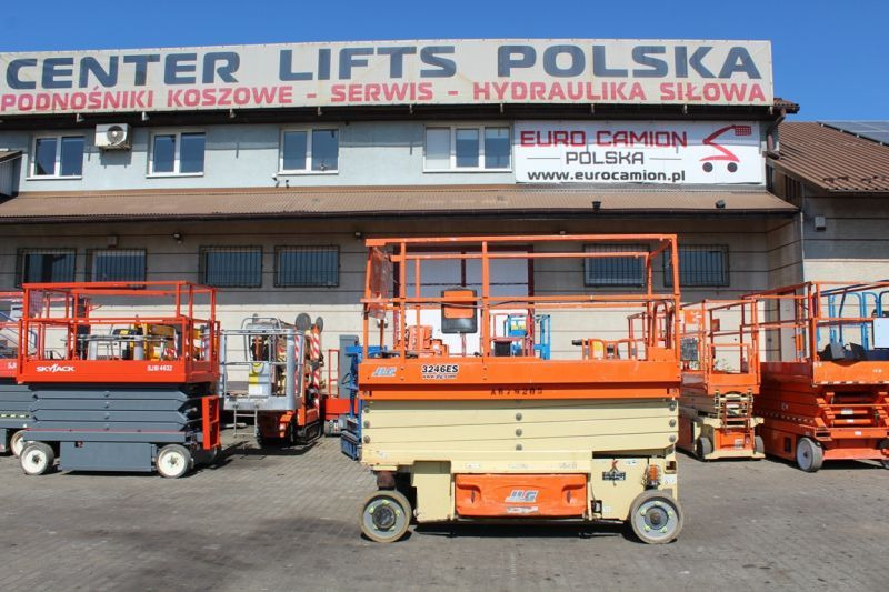 Podnośnik nożycowy elektryczny 12 m JLG 3246 ES - Nacelle ciseaux: photos 5 Podnośnik nożycowy elektryczny 12 m JLG 3246 ES - Nacelle ciseaux: photos 5