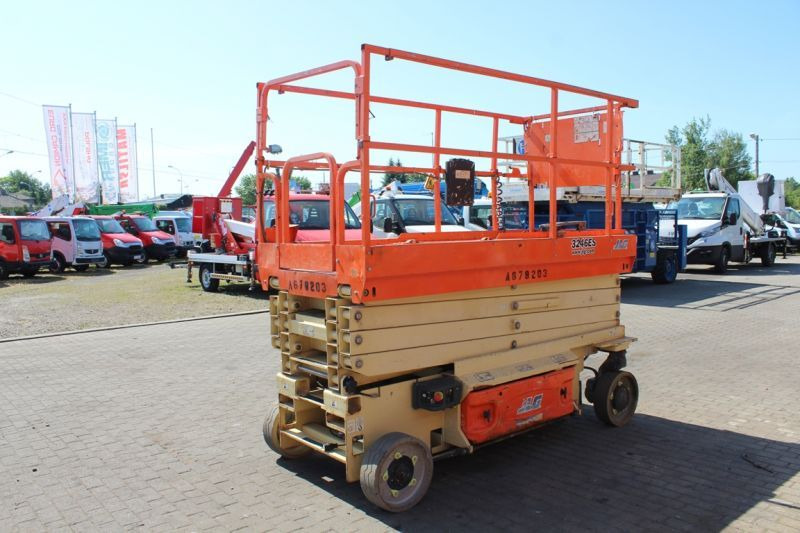 Podnośnik nożycowy elektryczny 12 m JLG 3246 ES - Nacelle ciseaux: photos 3 Podnośnik nożycowy elektryczny 12 m JLG 3246 ES - Nacelle ciseaux: photos 3