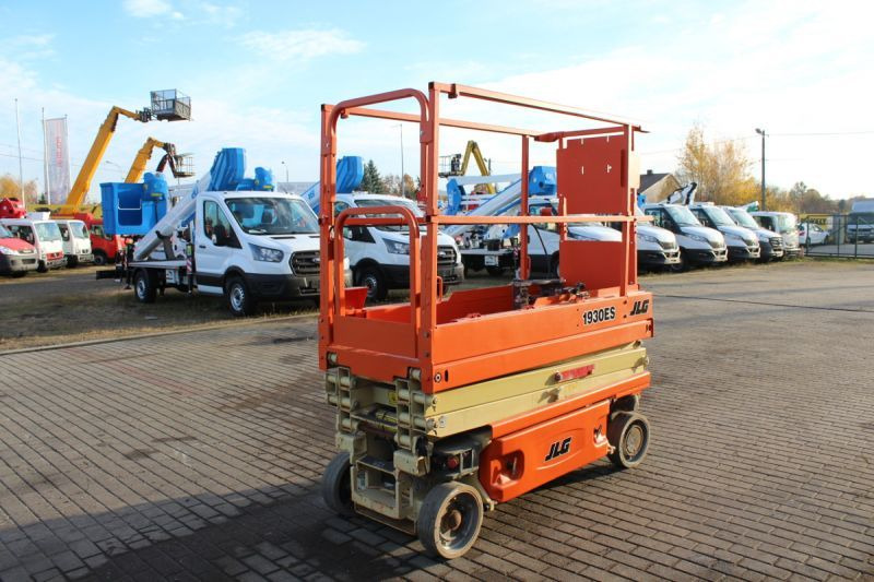 Podnośnik nożycowy elektryczny 8 m JLG 1930 ES - Nacelle ciseaux: photos 3 Podnośnik nożycowy elektryczny 8 m JLG 1930 ES - Nacelle ciseaux: photos 3