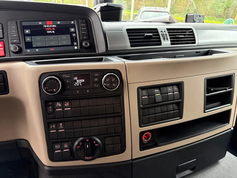 Crédit-bail de MAN TGL 8.250 / OPEN LAADBAK / SLAAP CABINE / 6 CILINDER / AUTOMAAT / APK - TUV JANUARI 2026 MAN TGL 8.250 / OPEN LAADBAK / SLAAP CABINE / 6 CILINDER / AUTOMAAT / APK - TUV JANUARI 2026: photos 14 Crédit-bail de MAN TGL 8.250 / OPEN LAADBAK / SLAAP CABINE / 6 CILINDER / AUTOMAAT / APK - TUV JANUARI 2026 MAN TGL 8.250 / OPEN LAADBAK / SLAAP CABINE / 6 CILINDER / AUTOMAAT / APK - TUV JANUARI 2026: photos 14