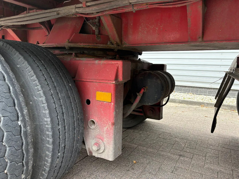 Semi-remorque plateau Nooteboom OVB - 48VV / 2x uitschuifbaar 2855cm / BPW ASSEN / 3x hydraulisch gestuurd / APK - TUV OKTOBER 2025 /: photos 7 Semi-remorque plateau Nooteboom OVB - 48VV / 2x uitschuifbaar 2855cm / BPW ASSEN / 3x hydraulisch gestuurd / APK - TUV OKTOBER 2025 /: photos 7