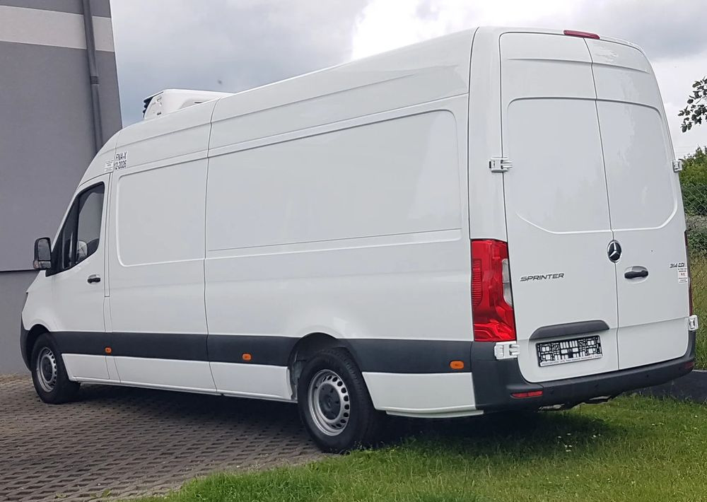 Mercedes-Benz SPRINTER MAXI CHŁODNIA AGREGAT GRZANIE IZOTERMA KLIMA ZASILANIE Z SILNIKA + ELEKTRYCZNE - Utilitaire frigorifique: photos 3 Mercedes-Benz SPRINTER MAXI CHŁODNIA AGREGAT GRZANIE IZOTERMA KLIMA ZASILANIE Z SILNIKA + ELEKTRYCZNE - Utilitaire frigorifique: photos 3