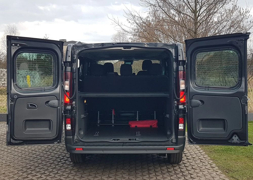 Renault Trafic - SUV: photos 5 Renault Trafic - SUV: photos 5