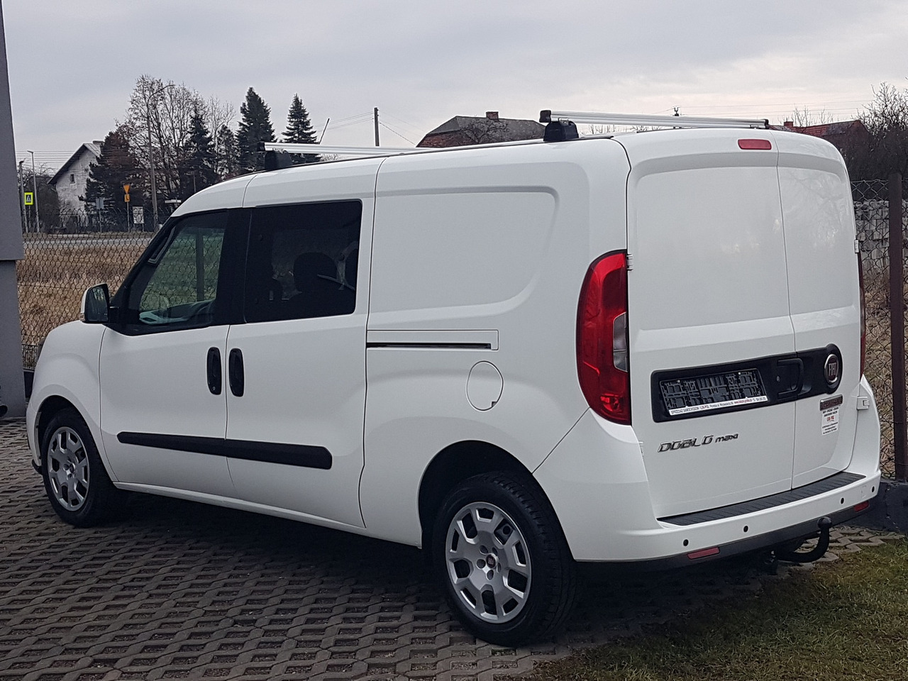 FIAT FIAT DOBLO DŁUGI 1,6 16V DIESEL EURO-6CH MULTIJET DOBLO DŁUGI 1,6 16V DIESEL EURO-6CH MULTIJET 105 KM 6-BIEGÓW MANUAL MAXI WERSJA 5 – OSÓB - Véhicule utilitaire, Utilitaire double cabine: photos 3 FIAT FIAT DOBLO DŁUGI 1,6 16V DIESEL EURO-6CH MULTIJET DOBLO DŁUGI 1,6 16V DIESEL EURO-6CH MULTIJET 105 KM 6-BIEGÓW MANUAL MAXI WERSJA 5 – OSÓB - Véhicule utilitaire, Utilitaire double cabine: photos 3