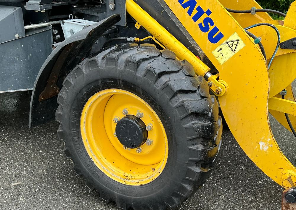 Komatsu Ładowarka KOMATSU WA 90 STAN IDEALNY - Chargeuse sur pneus: photos 5 Komatsu Ładowarka KOMATSU WA 90 STAN IDEALNY - Chargeuse sur pneus: photos 5