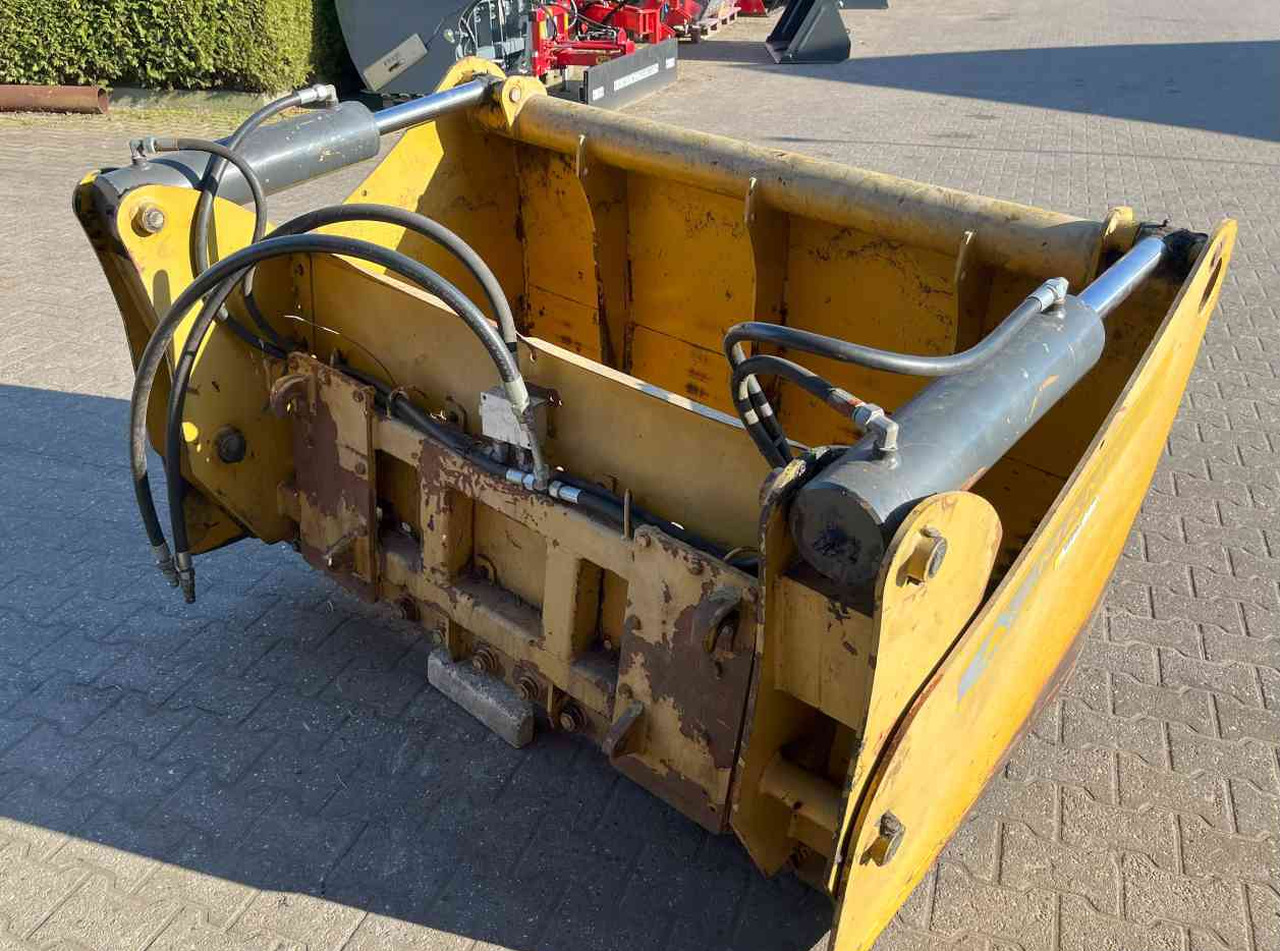 Mammut Kuilhapper Euro aansluiting voermachines - Matériel d'ensilage: photos 5 Mammut Kuilhapper Euro aansluiting voermachines - Matériel d'ensilage: photos 5