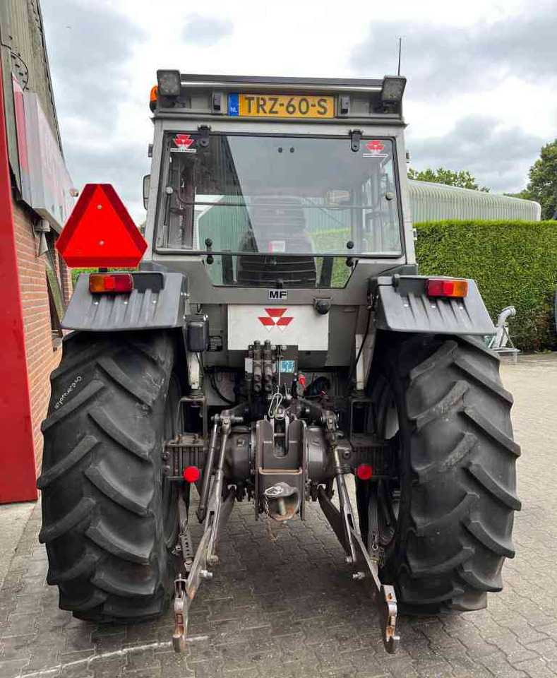 Massey Ferguson 390 2WD Tractoren - Tracteur agricole: photos 5 Massey Ferguson 390 2WD Tractoren - Tracteur agricole: photos 5