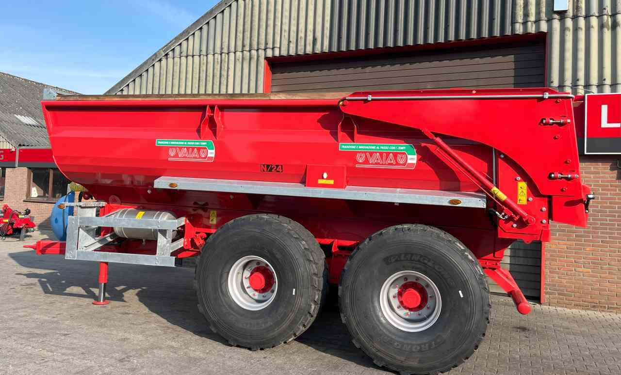 Vaia N/24 Kipper, dumper, zandkipper, gronddumper, landbouwtransport - Benne agricole: photos 3 Vaia N/24 Kipper, dumper, zandkipper, gronddumper, landbouwtransport - Benne agricole: photos 3