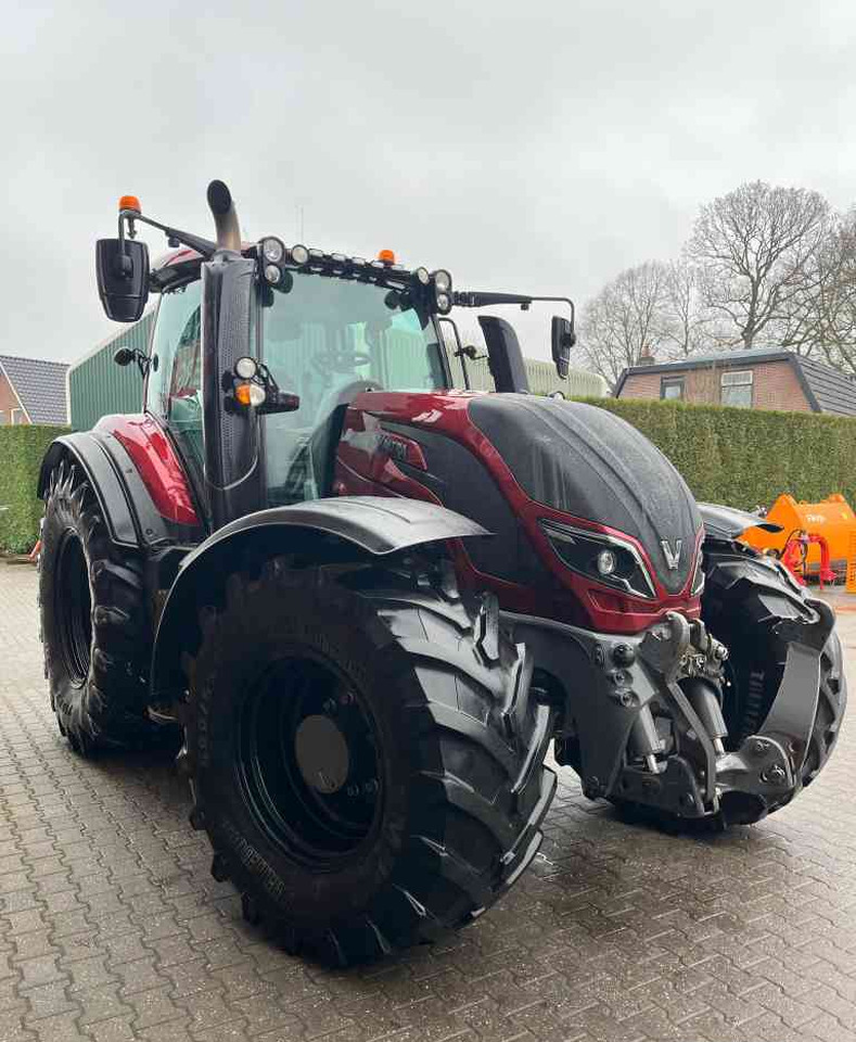 Valtra T234 Direct Tractoren - Tracteur agricole: photos 3 Valtra T234 Direct Tractoren - Tracteur agricole: photos 3