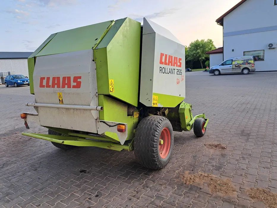 Claas Rollant 255 RC - Presse à balles rondes: photos 2 Claas Rollant 255 RC - Presse à balles rondes: photos 2