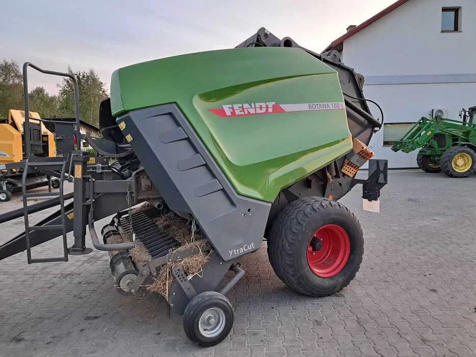 Fendt ROTANA 160V XtraCut - Presse à balles rondes: photos 4 Fendt ROTANA 160V XtraCut - Presse à balles rondes: photos 4