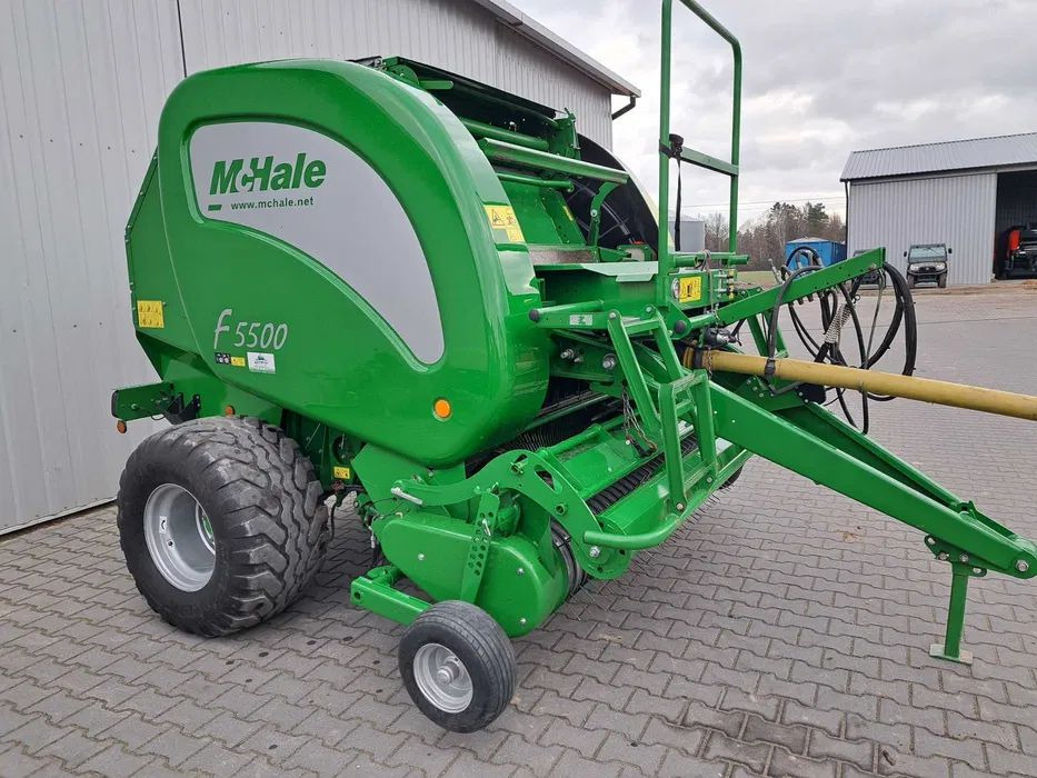 Mchale F5500 - Presse à balles rondes: photos 1 Mchale F5500 - Presse à balles rondes: photos 1