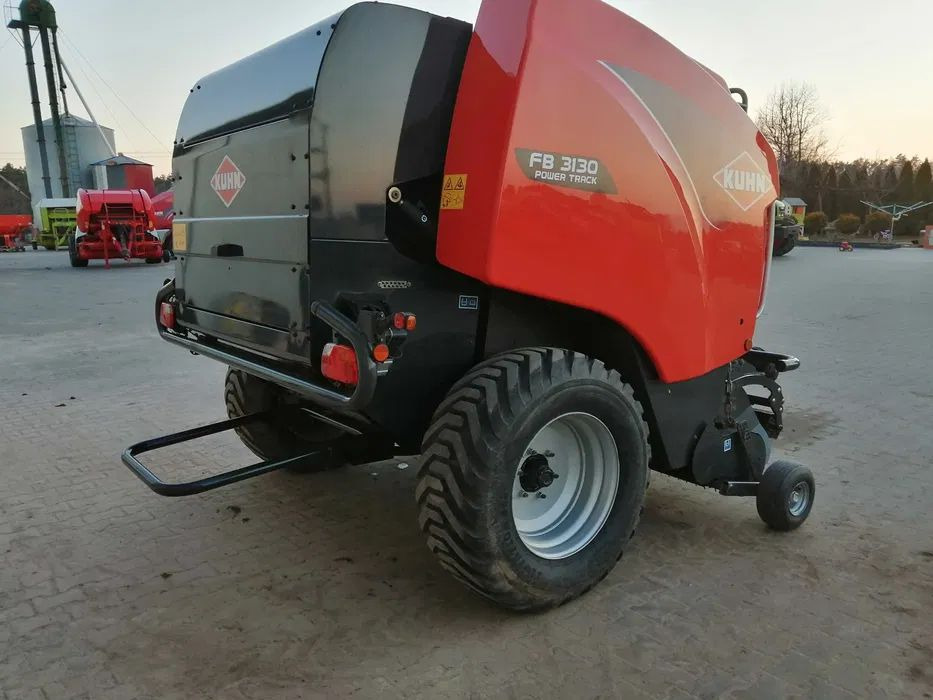 Prasa rolująca Kuhn 3130 Power track 2017r. - Presse à balles rondes: photos 4 Prasa rolująca Kuhn 3130 Power track 2017r. - Presse à balles rondes: photos 4