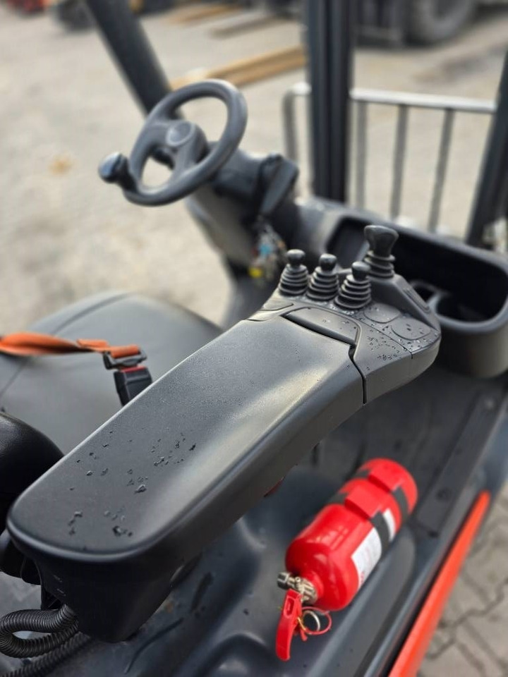Crédit-bail de Linde H 16 T - 01  Linde H 16 T - 01: photos 6