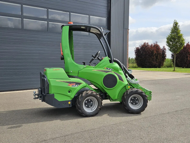 Avant E527 mini-shovel - Chargeuse compacte sur chenilles: photos 3 Avant E527 mini-shovel - Chargeuse compacte sur chenilles: photos 3