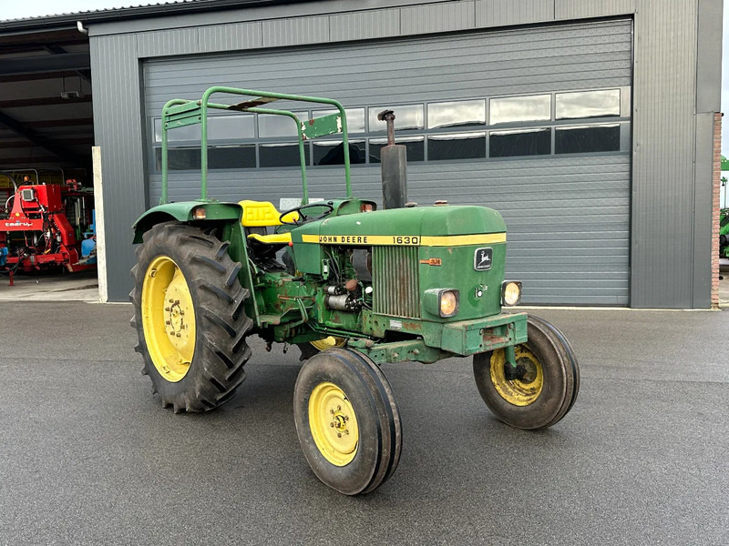 John Deere 1630 2-wd - Tracteur agricole: photos 1 John Deere 1630 2-wd - Tracteur agricole: photos 1