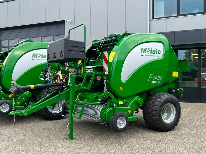McHale F5400 - Presse à balles rondes: photos 4 McHale F5400 - Presse à balles rondes: photos 4
