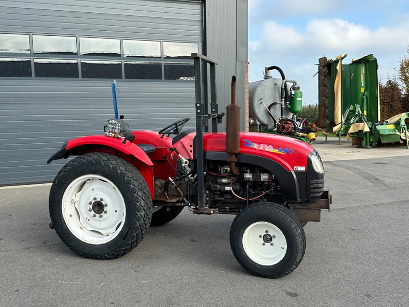 YTO 400 2-wd - Tracteur agricole: photos 2 YTO 400 2-wd - Tracteur agricole: photos 2