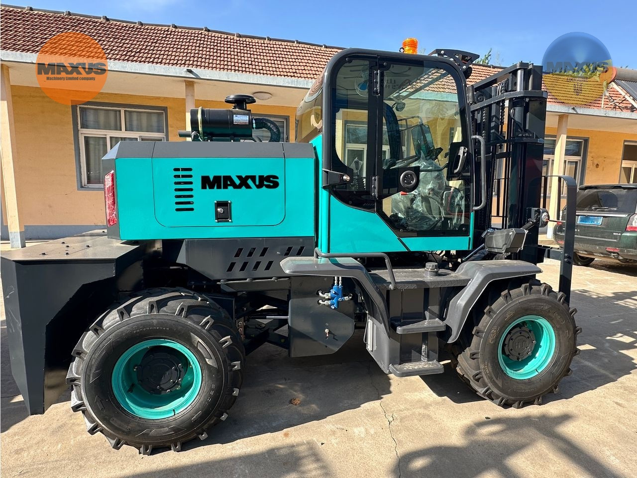 Maxus 23.04 in stock in Poland/ Wózek terenowy 4x4 / 4x4 terrain forklift / позашляховий 4x4 вилковий навантажувач / Geländestapler 4x4 Diesel - Chariot tout terrain: photos 5 Maxus 23.04 in stock in Poland/ Wózek terenowy 4x4 / 4x4 terrain forklift / позашляховий 4x4 вилковий навантажувач / Geländestapler 4x4 Diesel - Chariot tout terrain: photos 5