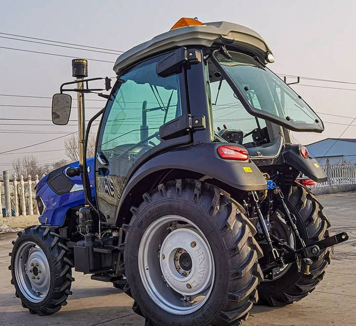 NEW 70 HP 4x4 Tractor MAXUS Warranty up to 10 YEARS НОВИЙ Трактор 70 К.с. 4x4 MAXUS Гарантія до 10 РОКІВ NOWY Ciągnik 70 KM 4x4 MAXUS Gwarancja do 10 LAT - Tracteur agricole: photos 2 NEW 70 HP 4x4 Tractor MAXUS Warranty up to 10 YEARS НОВИЙ Трактор 70 К.с. 4x4 MAXUS Гарантія до 10 РОКІВ NOWY Ciągnik 70 KM 4x4 MAXUS Gwarancja do 10 LAT - Tracteur agricole: photos 2