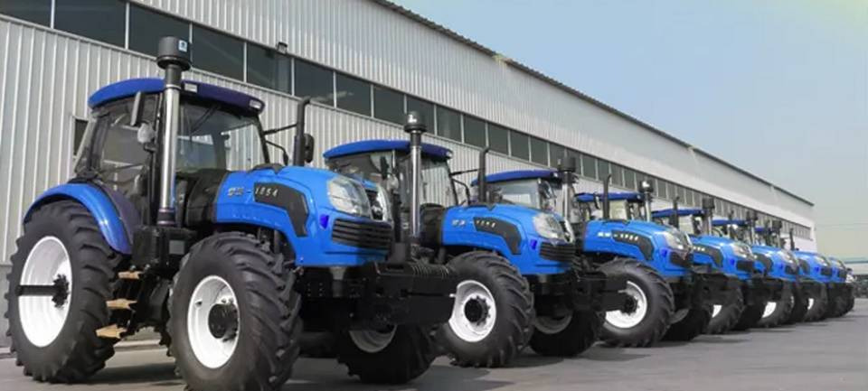 NEW 70 HP 4x4 Tractor MAXUS Warranty up to 10 YEARS НОВИЙ Трактор 70 К.с. 4x4 MAXUS Гарантія до 10 РОКІВ NOWY Ciągnik 70 KM 4x4 MAXUS Gwarancja do 10 LAT - Tracteur agricole: photos 1 NEW 70 HP 4x4 Tractor MAXUS Warranty up to 10 YEARS НОВИЙ Трактор 70 К.с. 4x4 MAXUS Гарантія до 10 РОКІВ NOWY Ciągnik 70 KM 4x4 MAXUS Gwarancja do 10 LAT - Tracteur agricole: photos 1