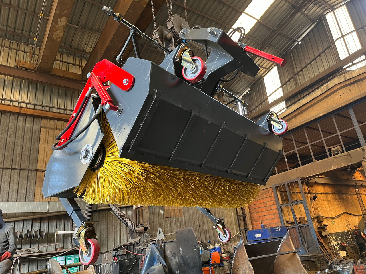 Bobcat - Brosse pour Véhicule de voirie/ Spécial: photos 3 Bobcat - Brosse pour Véhicule de voirie/ Spécial: photos 3