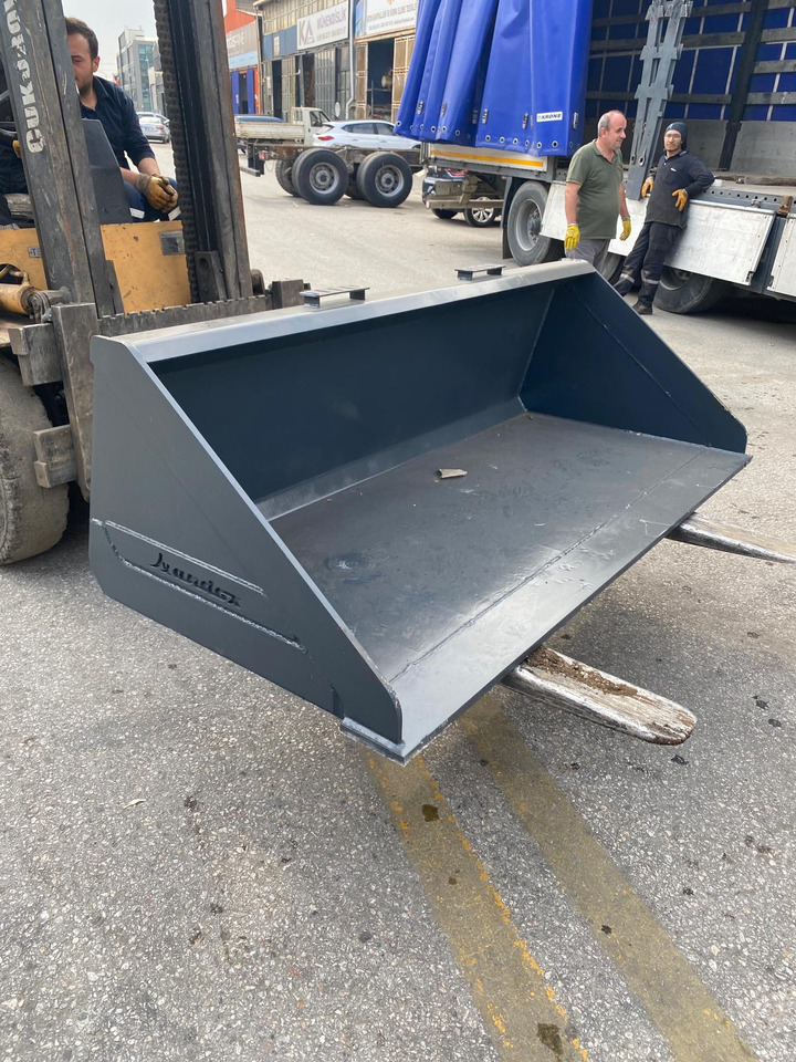 JCB 300 - Godet pour chargeur pour Engins de chantier: photos 4 JCB 300 - Godet pour chargeur pour Engins de chantier: photos 4