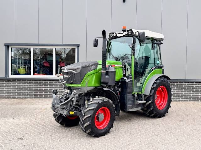 Fendt 211v Gen3 Profi Plus, 2024, 366 uur! - Tracteur agricole: photos 1 Fendt 211v Gen3 Profi Plus, 2024, 366 uur! - Tracteur agricole: photos 1