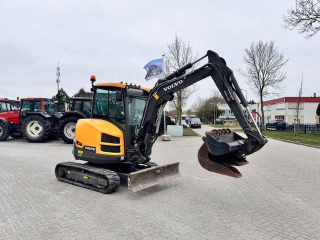 Volvo ECR35D, minikraan, 3.5 ton - Mini pelle: photos 2 Volvo ECR35D, minikraan, 3.5 ton - Mini pelle: photos 2