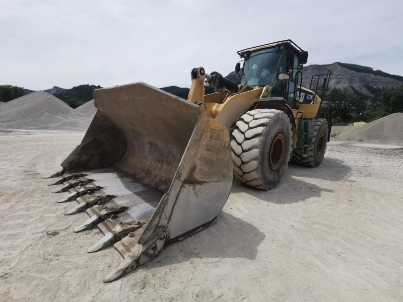 Caterpillar 972K - Chargeuse sur pneus: photos 2 Caterpillar 972K - Chargeuse sur pneus: photos 2