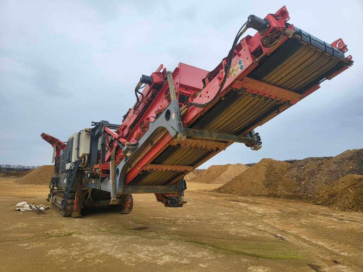 Sandvik QI441 HSSD + Screener - Concasseur à percussion: photos 4 Sandvik QI441 HSSD + Screener - Concasseur à percussion: photos 4