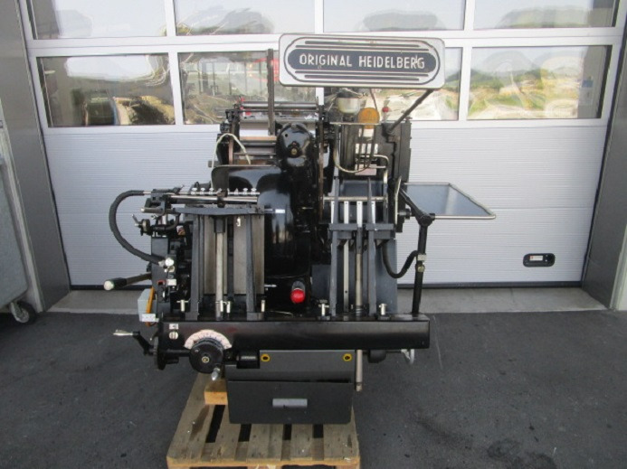 HEIDELBERG TIEGEL A4 MIT HEISSFOLIENPRÄGEEINRICHTUNG - Presse offset: photos 3 HEIDELBERG TIEGEL A4 MIT HEISSFOLIENPRÄGEEINRICHTUNG - Presse offset: photos 3