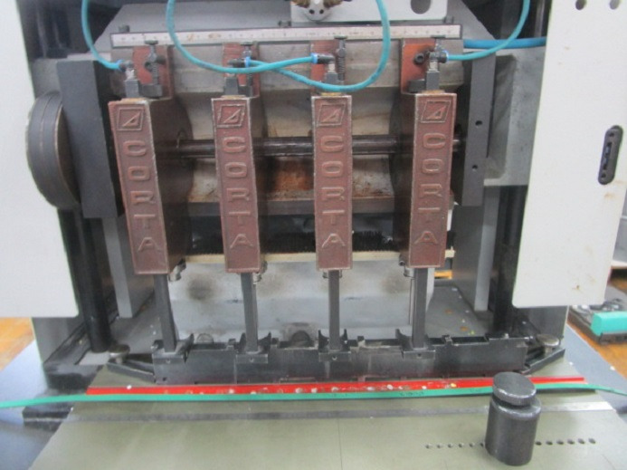 VIERSPINDEL BOHRMASCHINE DÜRSELEN PB 04 - Machine d'impression: photos 3 VIERSPINDEL BOHRMASCHINE DÜRSELEN PB 04 - Machine d'impression: photos 3