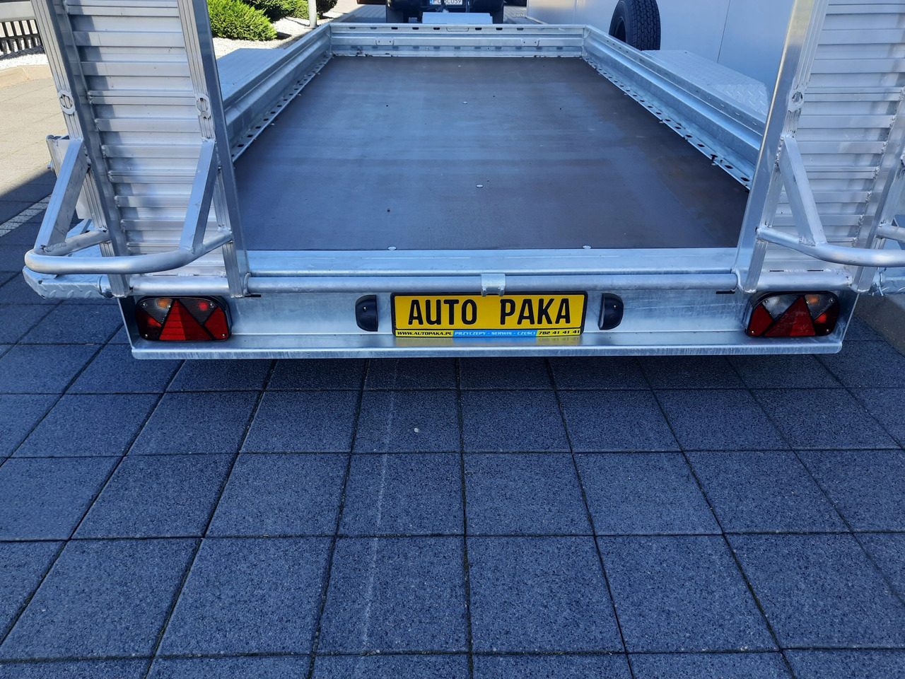 PRZYCZEPA DO KOPARKI MINIKOPARKI ŁADOWARKI Z NAJAZDAMI ALUMINIOWYMI 3500 KG / EXCAVATOR MINI EXCAVATOR LOADER TRAILER WITH ALUMINUM RAMPS 3500 KG - Remorque porte engin: photos 3 PRZYCZEPA DO KOPARKI MINIKOPARKI ŁADOWARKI Z NAJAZDAMI ALUMINIOWYMI 3500 KG / EXCAVATOR MINI EXCAVATOR LOADER TRAILER WITH ALUMINUM RAMPS 3500 KG - Remorque porte engin: photos 3