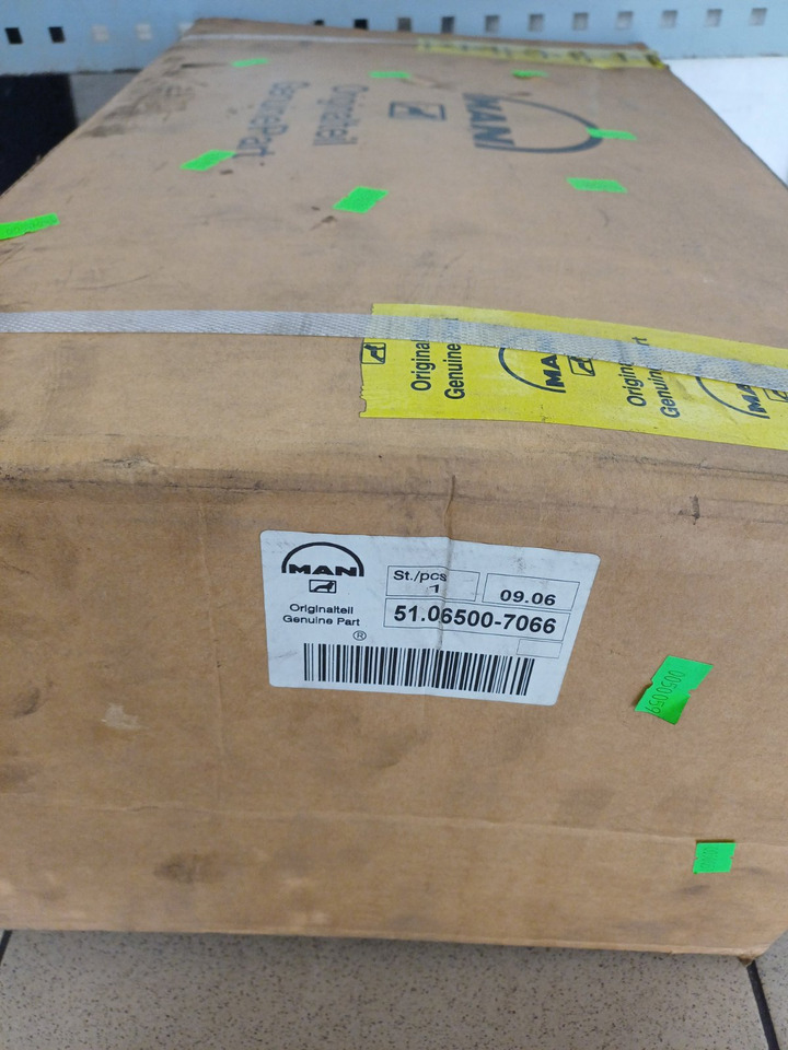 MAN OE - Pompe à liquide de refroidissement: photos 4 MAN OE - Pompe à liquide de refroidissement: photos 4