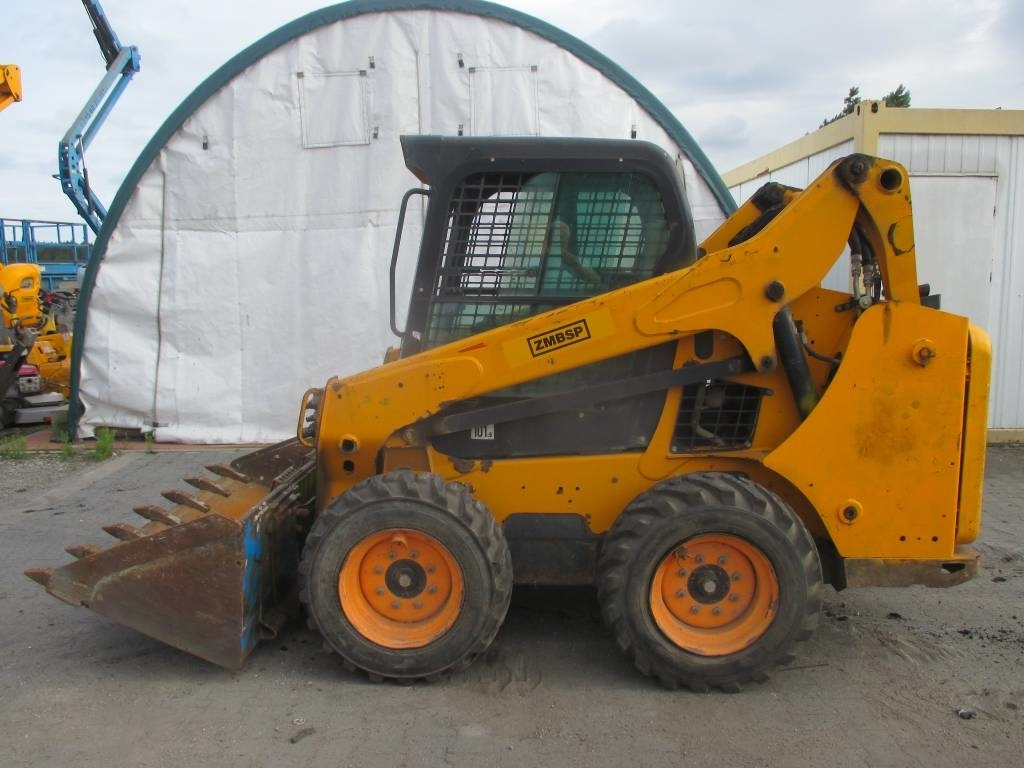 Bobcat S 530 - Mini chargeuse: photos 1 Bobcat S 530 - Mini chargeuse: photos 1