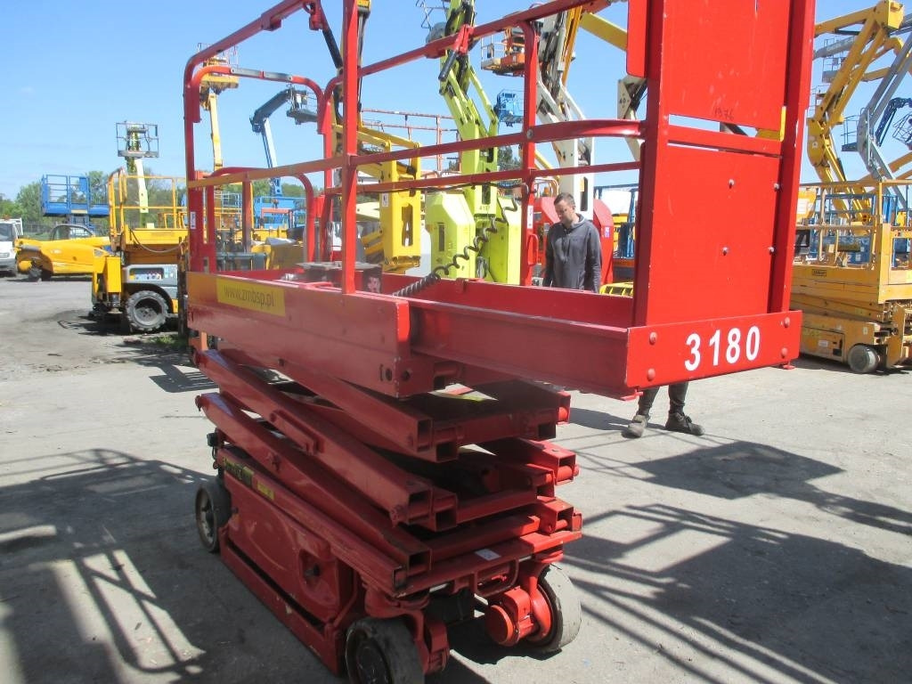 JLG 1930 ES - Nacelle ciseaux: photos 4 JLG 1930 ES - Nacelle ciseaux: photos 4